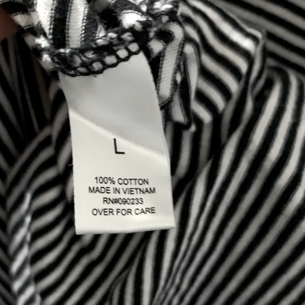 ON THE BYAS Striped Longer Length Short Sleeve T-Shirt Size Large - Picture 4 of 6